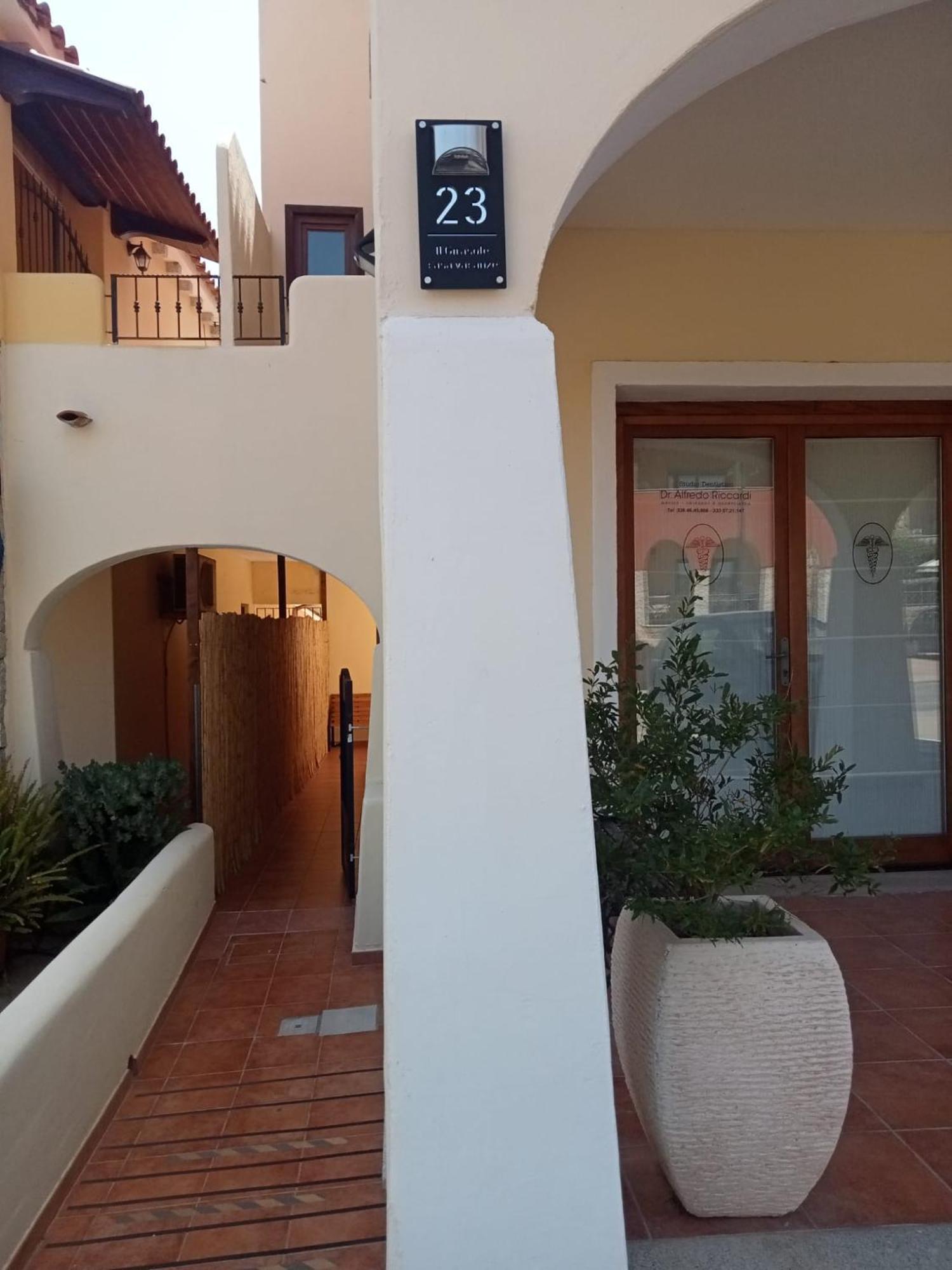 Il Girasole Casa Vacanze Porto San Paolo  Exterior photo